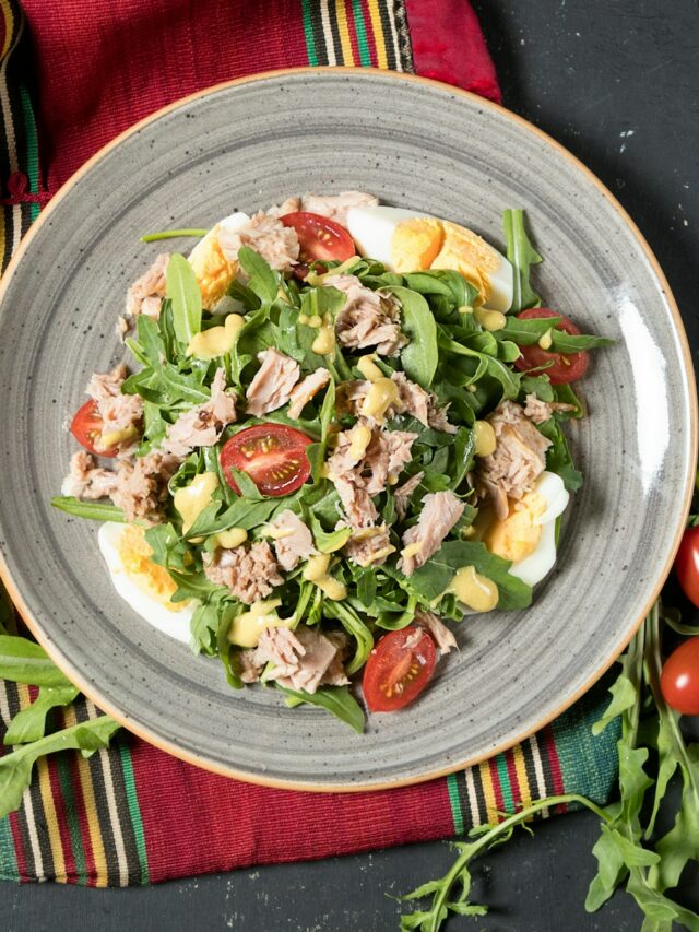 vegetable salad on white ceramic bowl