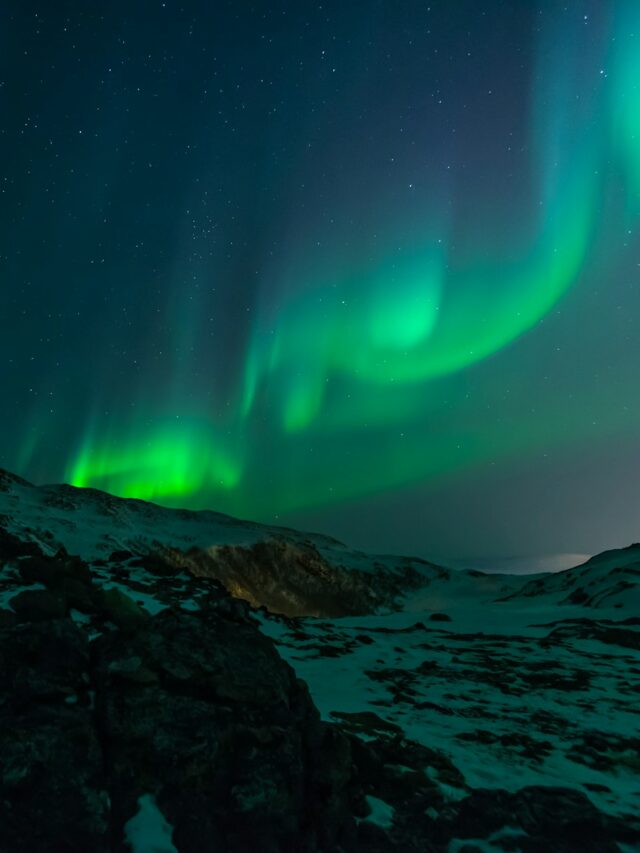 Northern lights during night time